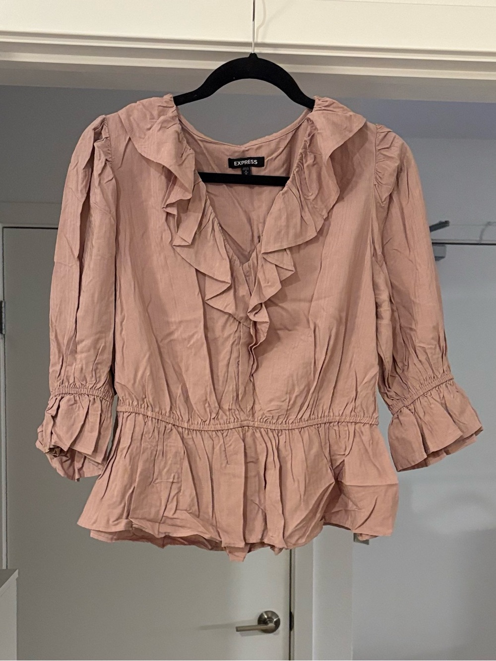 Express Dusty Rose Ruffle V-Neck Peplum Blouse